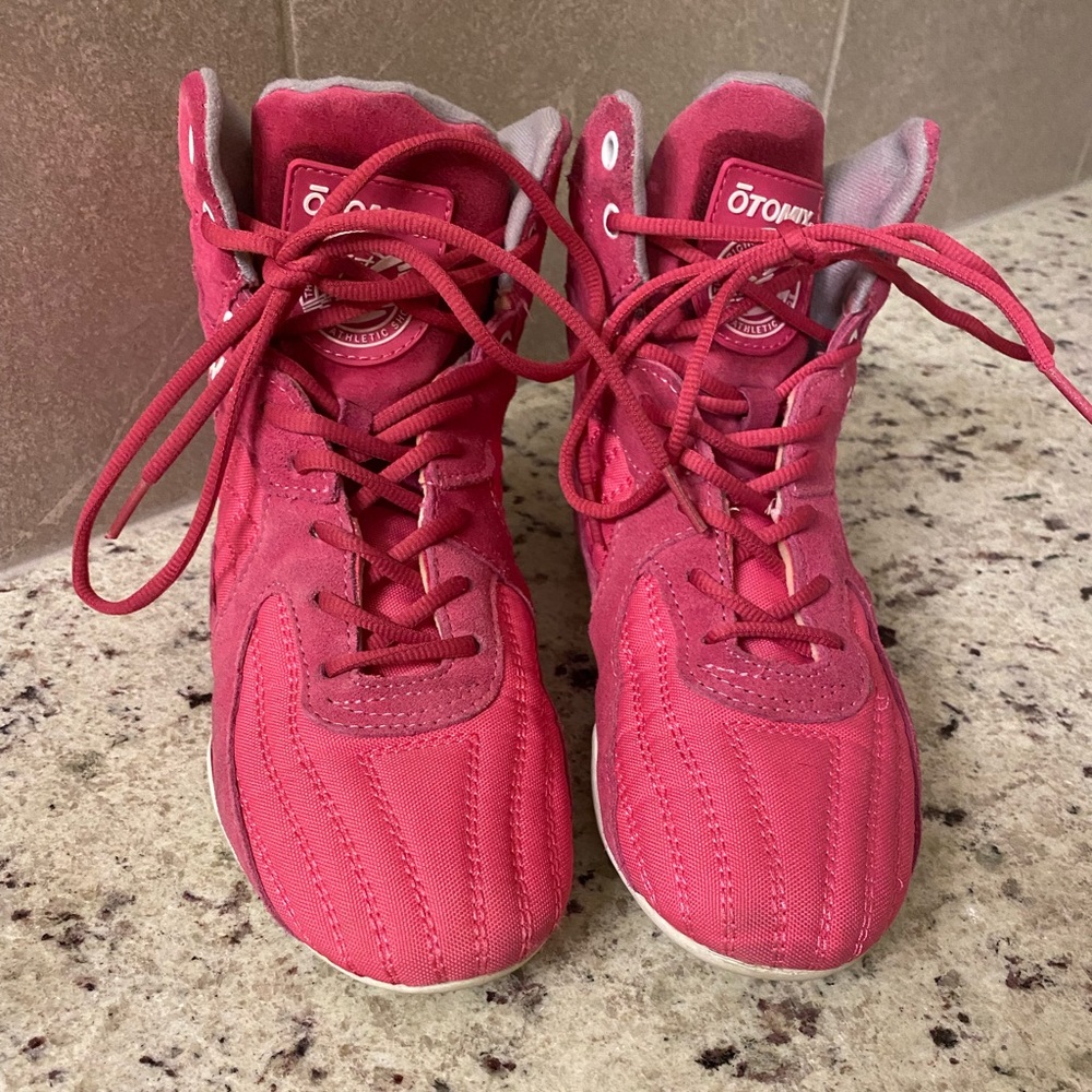 Like New Otomix Pink Weightlifting Fitness Shoes